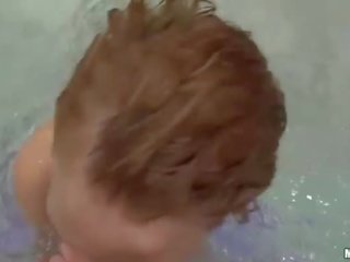 Sultry ceko lassie silit fucked in jaccuzi