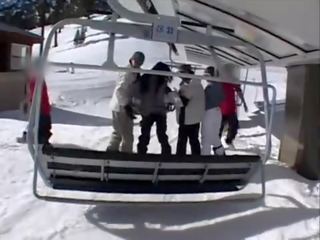 Erotično rjavolaska zajebal težko 1 ura po snowboarding