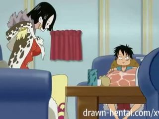 Jeden kus hentai - boa zvádza luffy